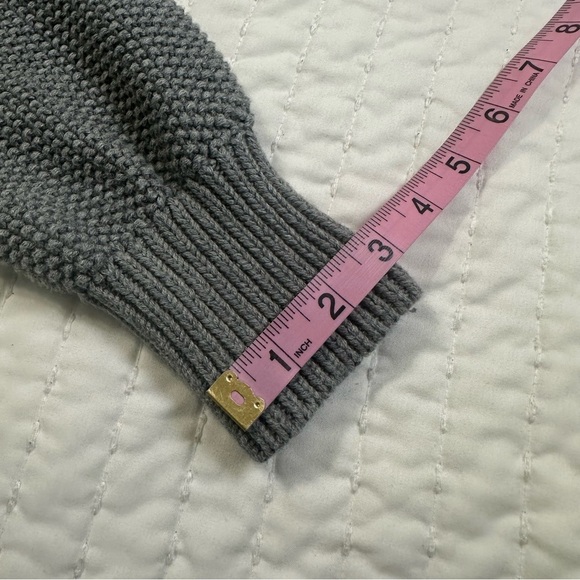 Old Navy Heather Gray Knit Sweatshirt - Picture 11 of 12